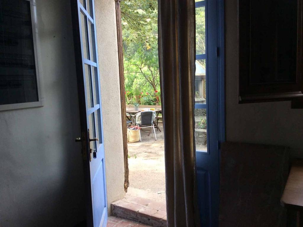 La Casanova De Beuda Villa Luaran gambar